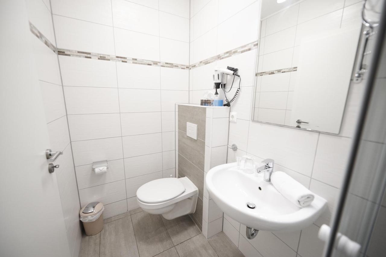 Hotel Wurster Kroog Μπρέμερχαφεν Εξωτερικό φωτογραφία