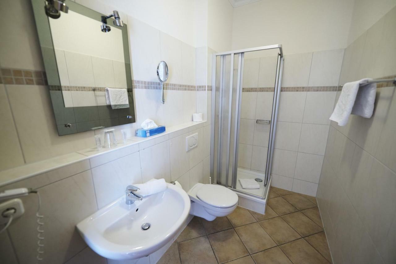 Hotel Wurster Kroog Μπρέμερχαφεν Εξωτερικό φωτογραφία